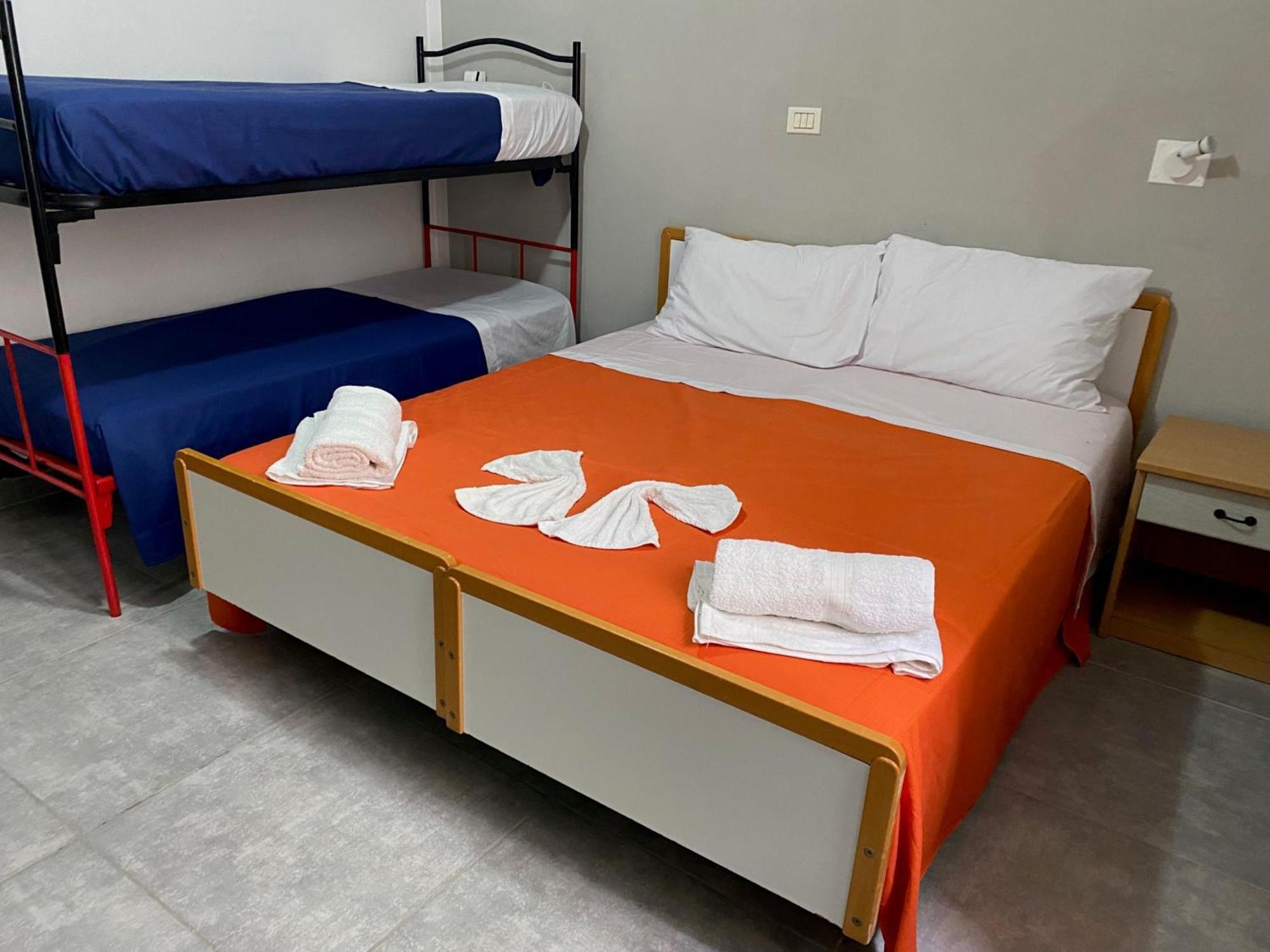 Hotel Piccari Nuova Gestione 里米尼 外观 照片
