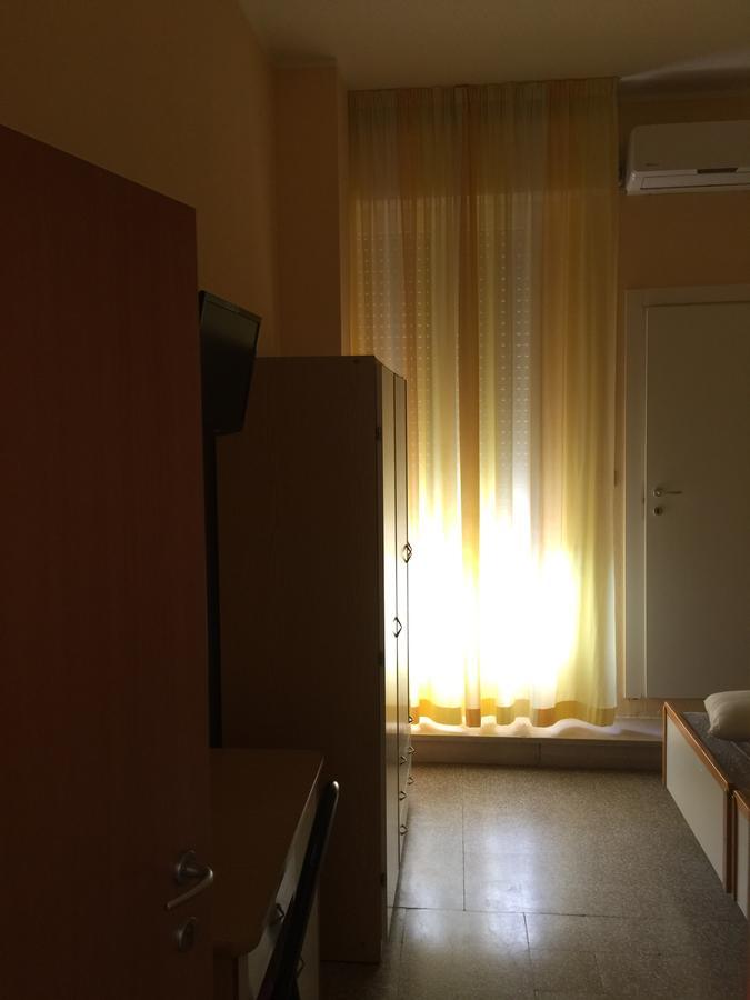 Hotel Piccari Nuova Gestione 里米尼 外观 照片